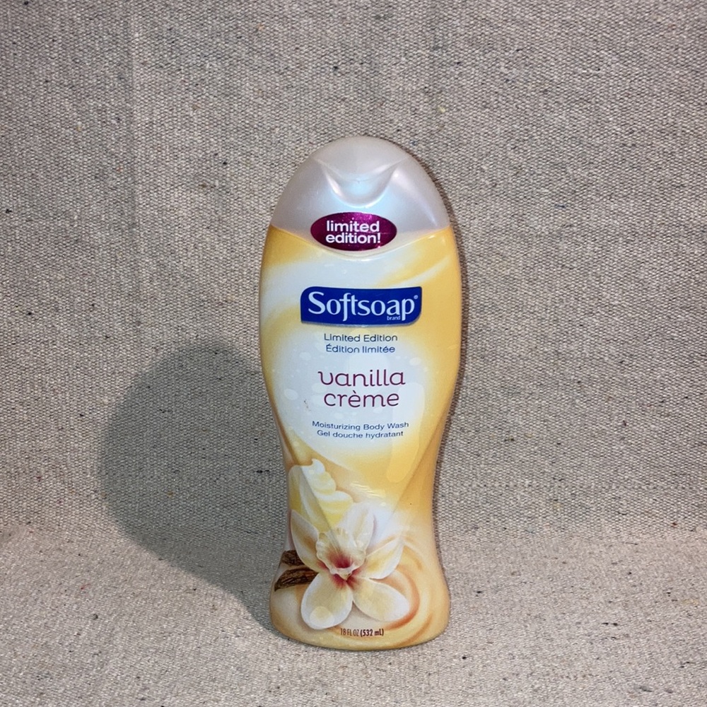 Softsoap Vanilla Creme Creamy Scent Moisturizing Body Wash Limited Edition 18oz